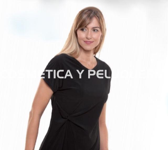 Camiseta negra con frunce peluquería y estética - Imagen 1