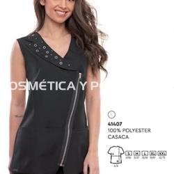 Casaca negra con tachuelas peluquería y estética - Imagen 1